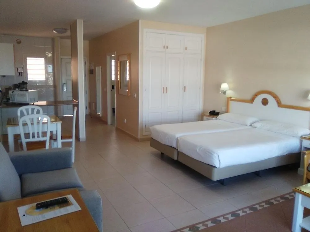 Апарт-отель Hotel El Duque Адехе