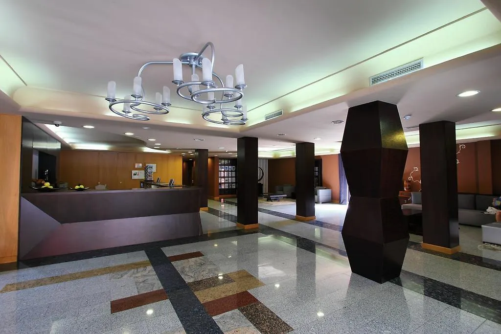**** Апарт-отель Hotel El Duque Адехе Испания